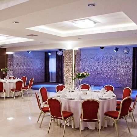 Hotel Dunajec Zgłobice Kültér fotó