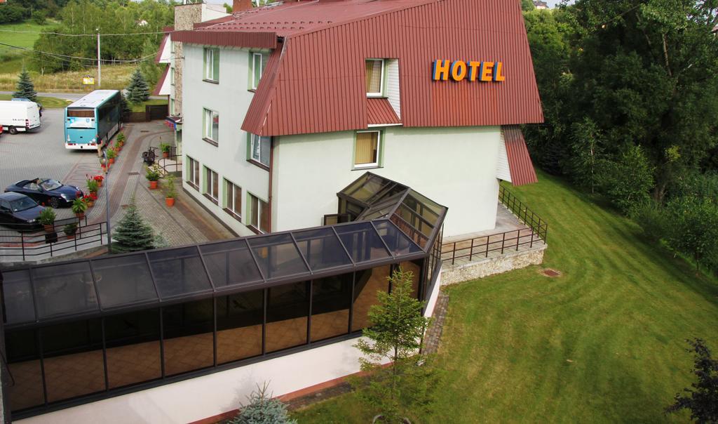 Hotel Dunajec Zgłobice Kültér fotó