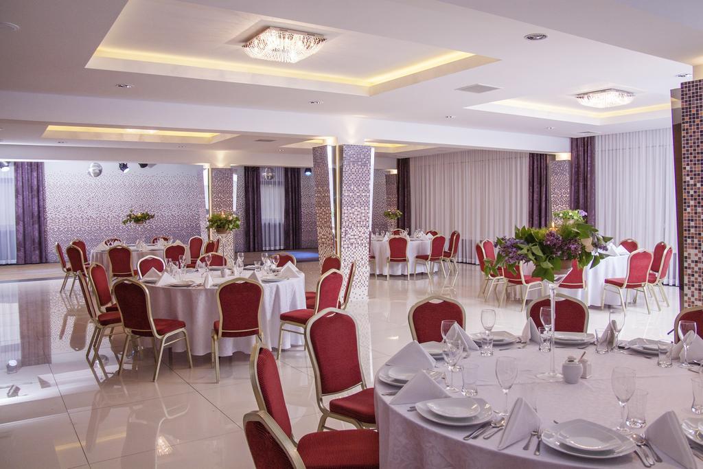 Hotel Dunajec Zgłobice Kültér fotó