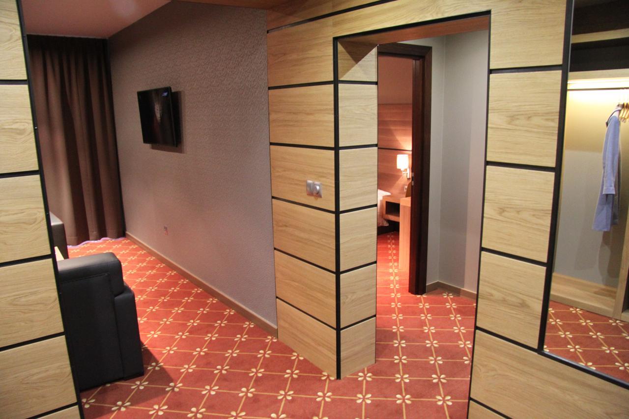 Hotel Dunajec Zgłobice Kültér fotó