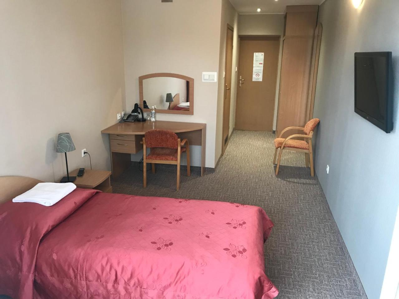 Hotel Dunajec Zgłobice Kültér fotó